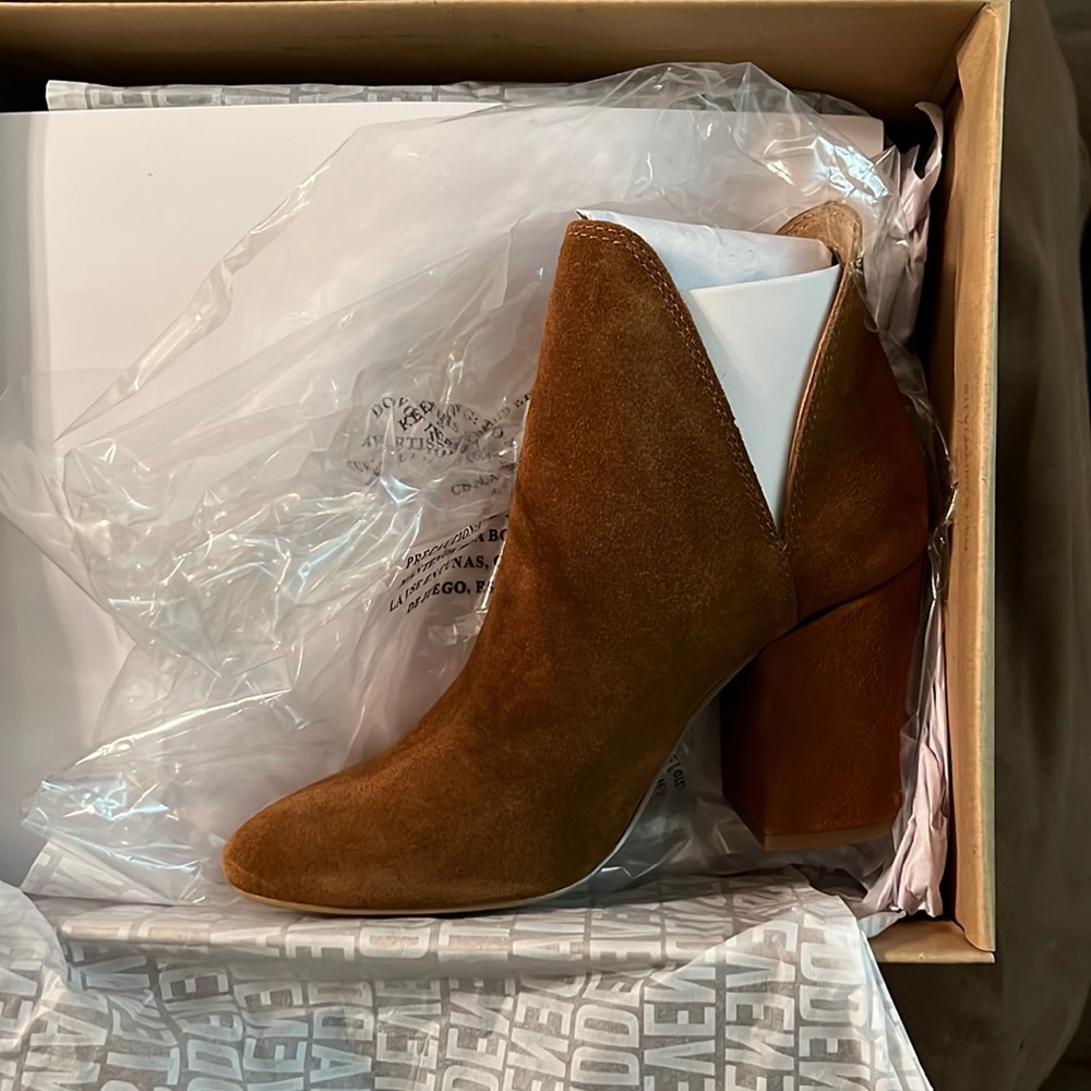 Steve Madden rookie boots size 5.5 chestnut color